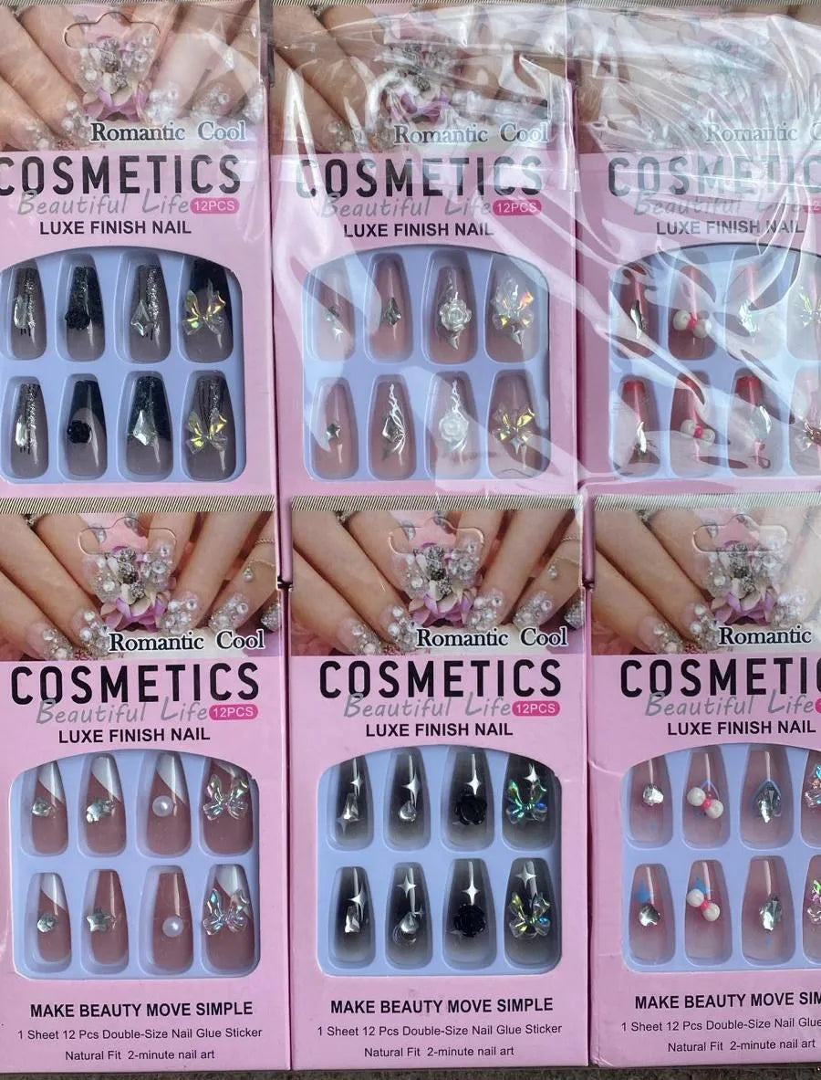 12 Pcs Double Size Stylish Nails Glitter Diamond Manicure Wear