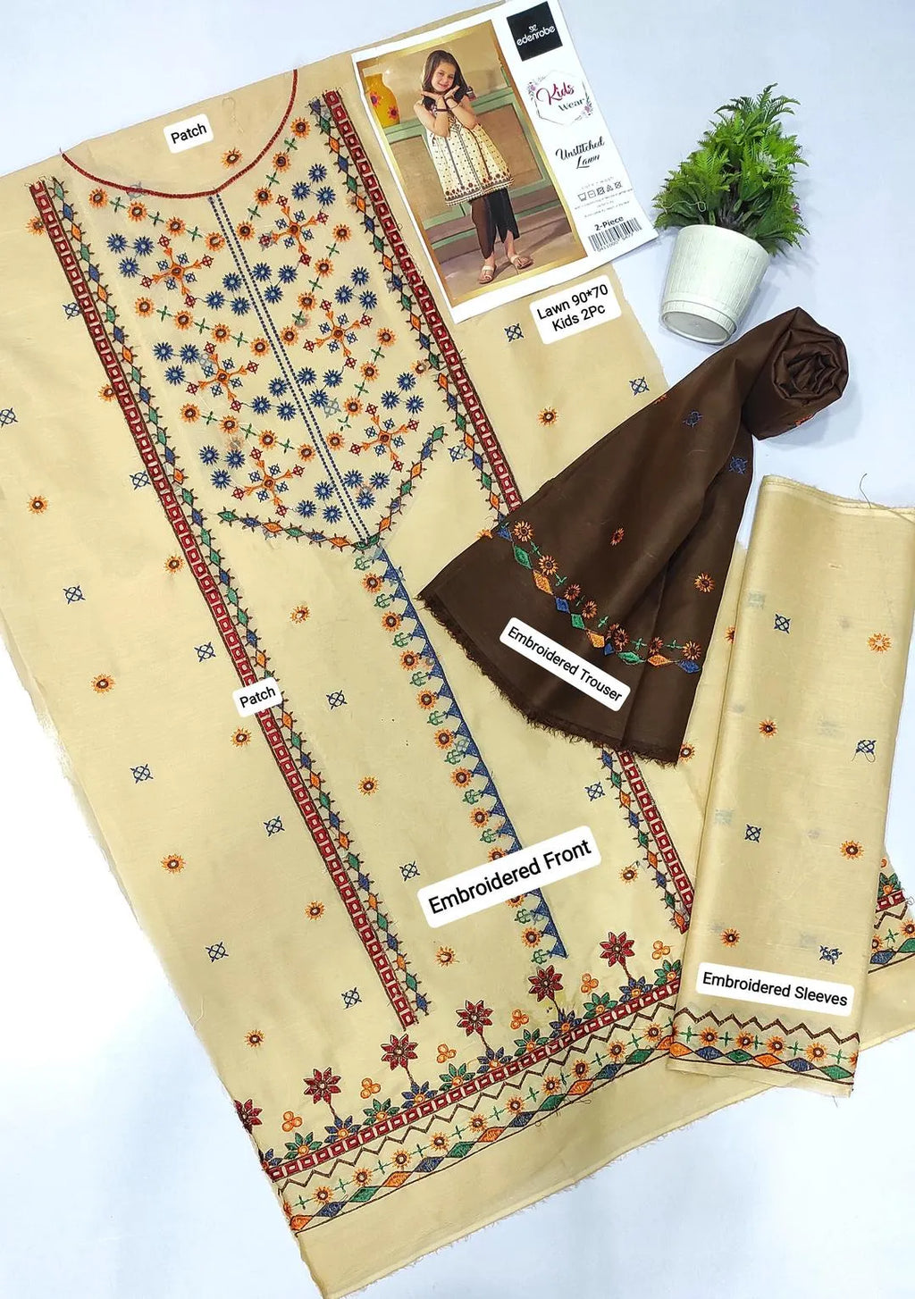 2 Pcs Girl's Lawn Embroidered Unstitched Suit